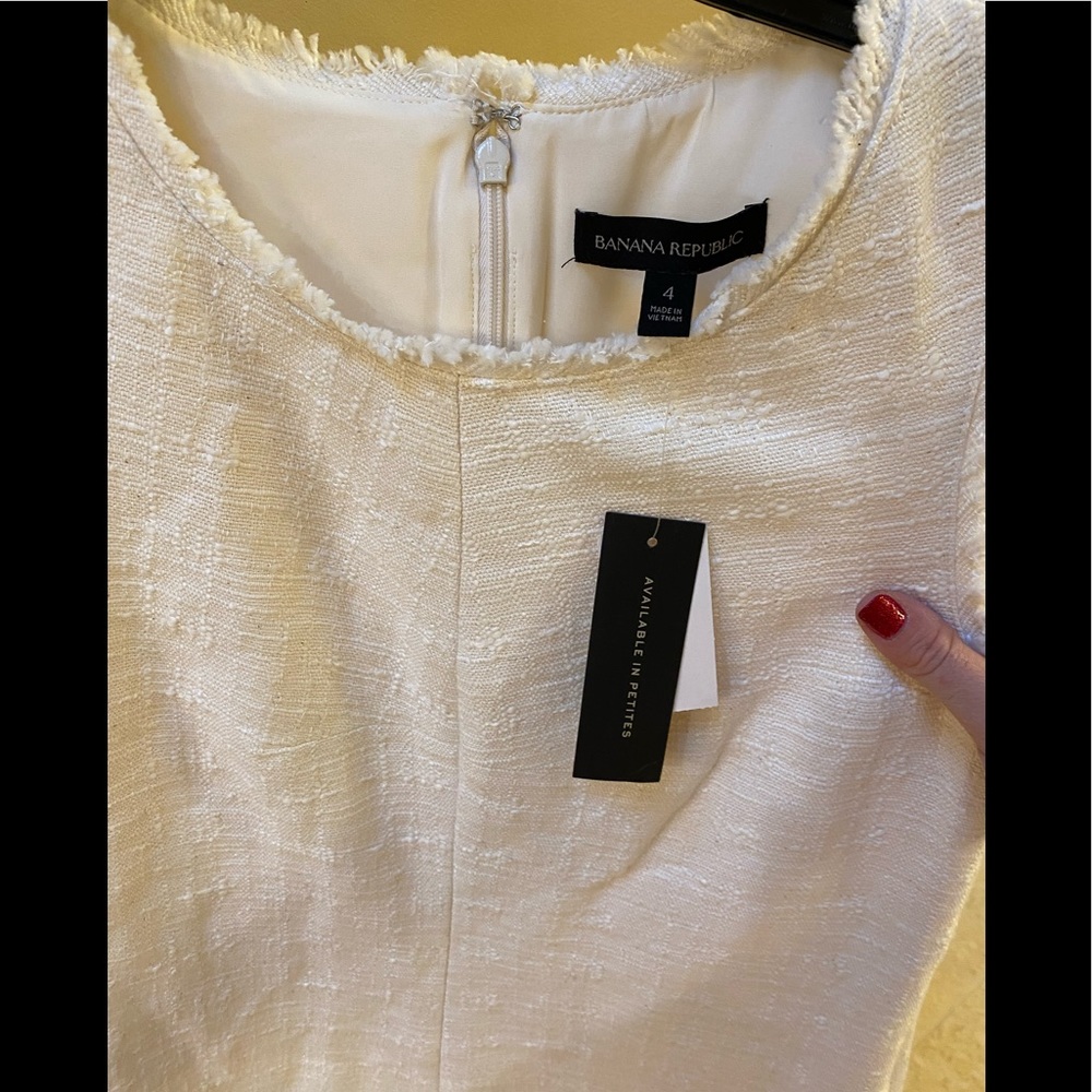 NWT Banana Republic Cream beautiful classic dress with pretty details 4 - Picture 11 of 17